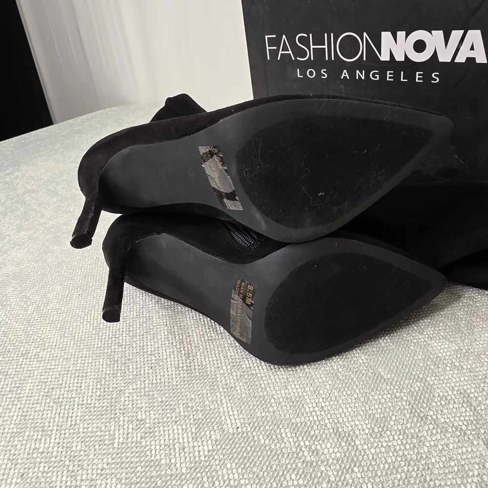 Fashion Nova chic black